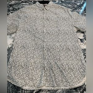 Men’s Floral Button Down